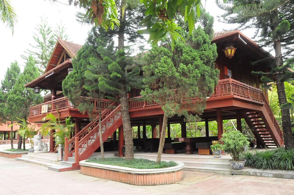 Him Lam Resort Diện Biên Phủ Exteriör bild