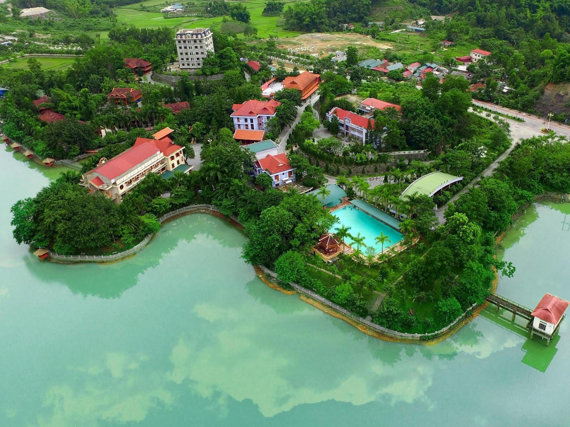 Him Lam Resort Diện Biên Phủ Exteriör bild
